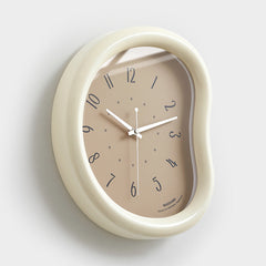 Onda Infinity Studio Clock
