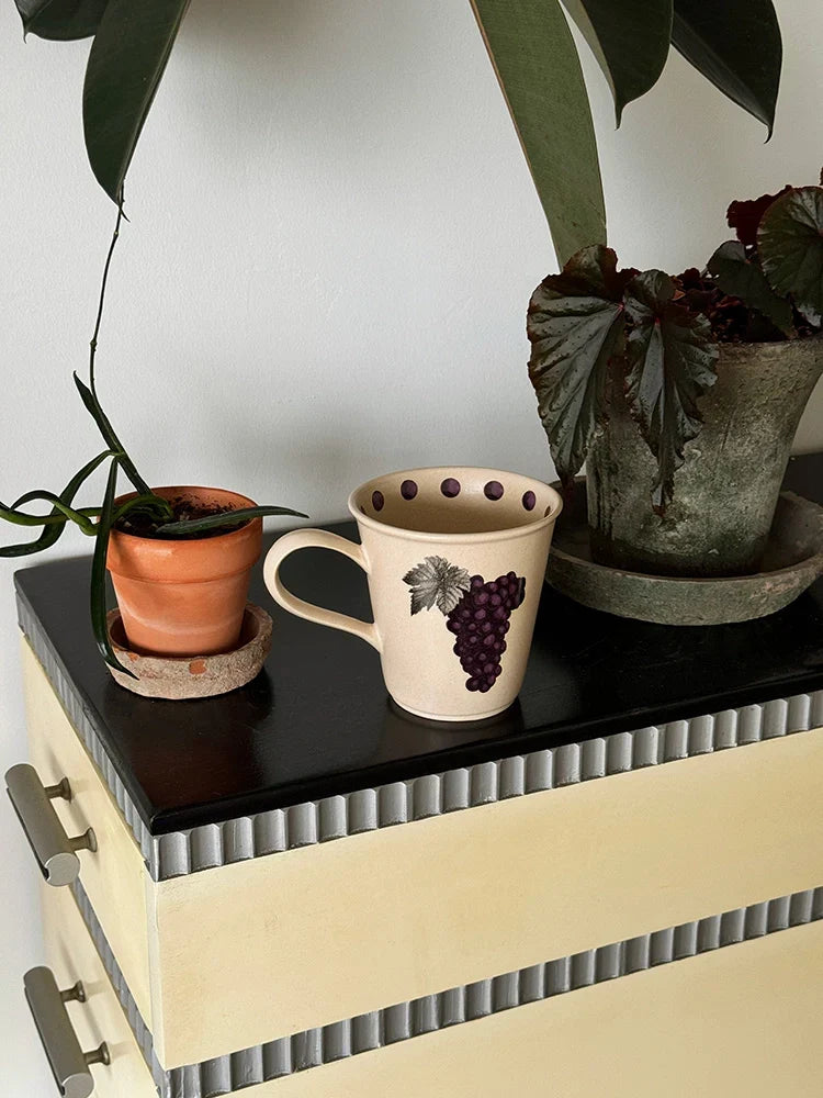 Grapes & Pods Cluster Mug - TRLab Shop