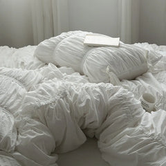 Pleated bow detail bedding set
