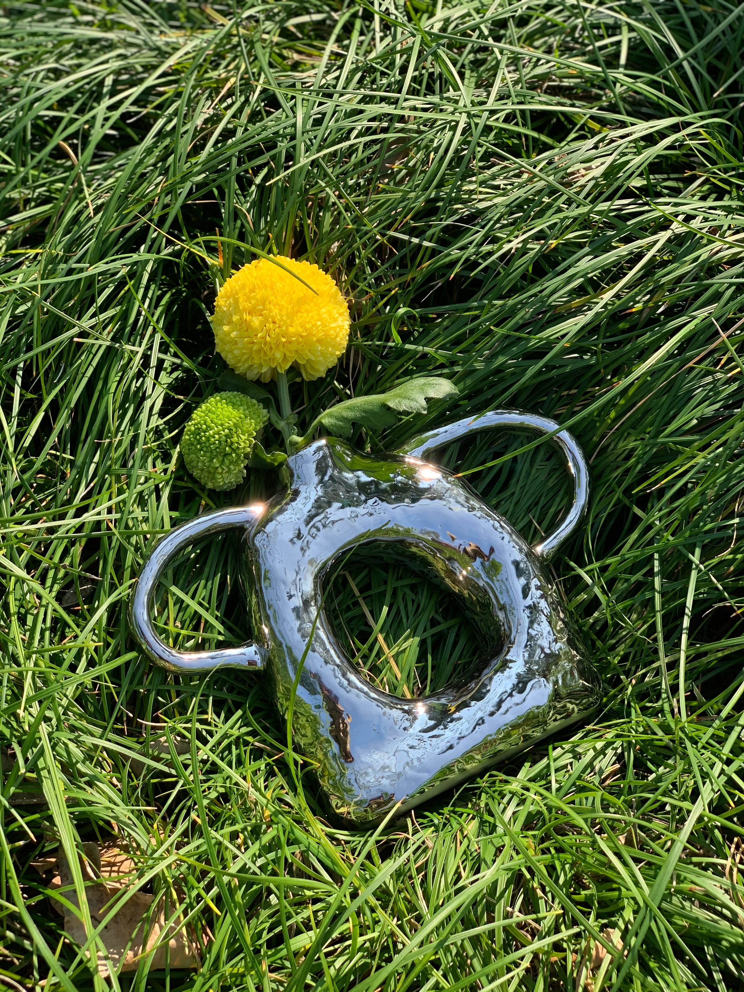 Ceramic Donut Twin-Handled Vase - TRLab Shop