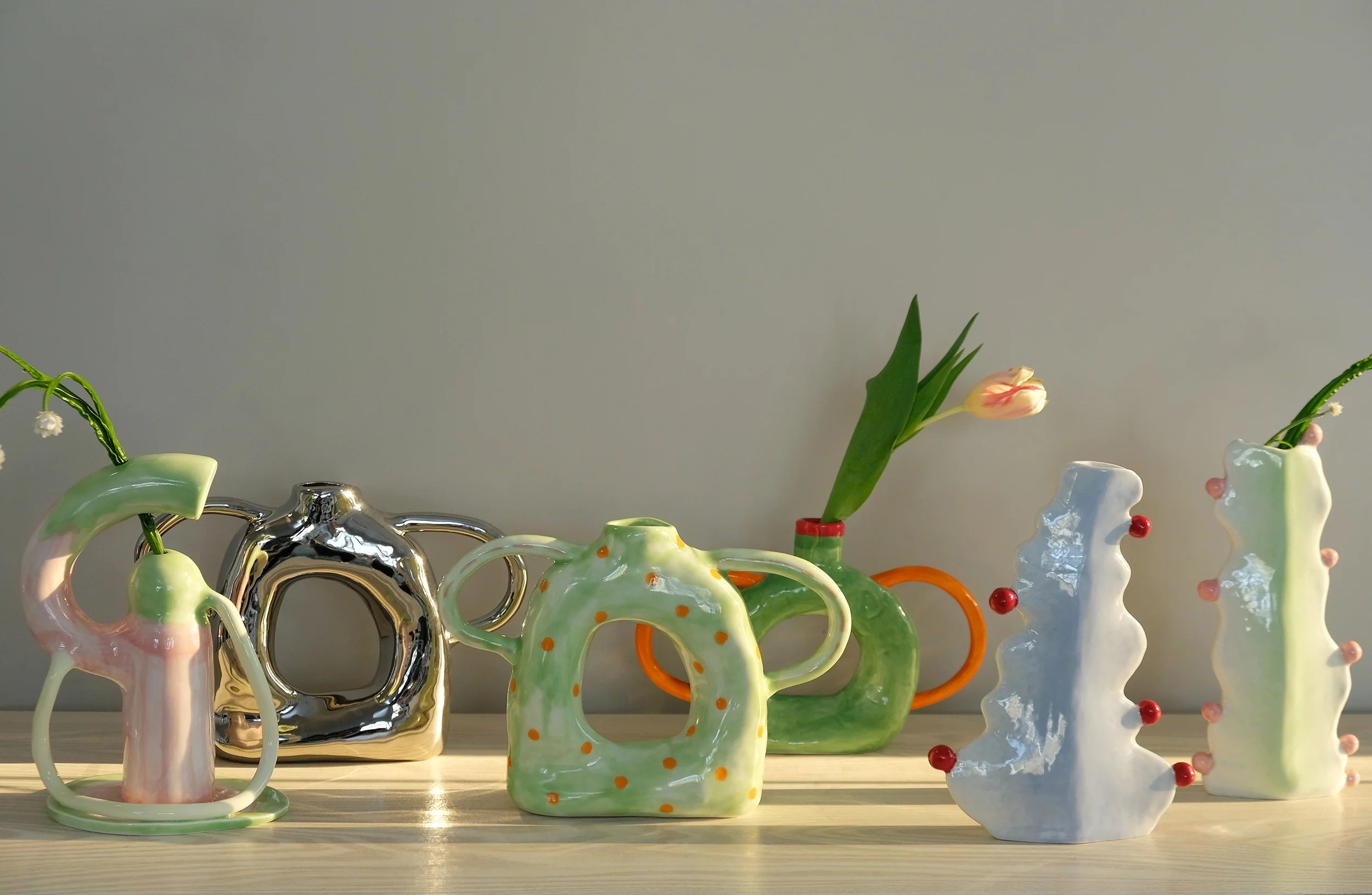 Ceramic Donut Twin-Handled Vase - TRLab Shop