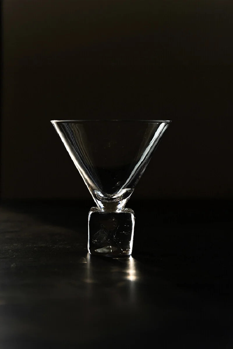 Clear glass wine cup with ice-cube base from TRLab Shop, showcasing a modern design for chilled wine serving.