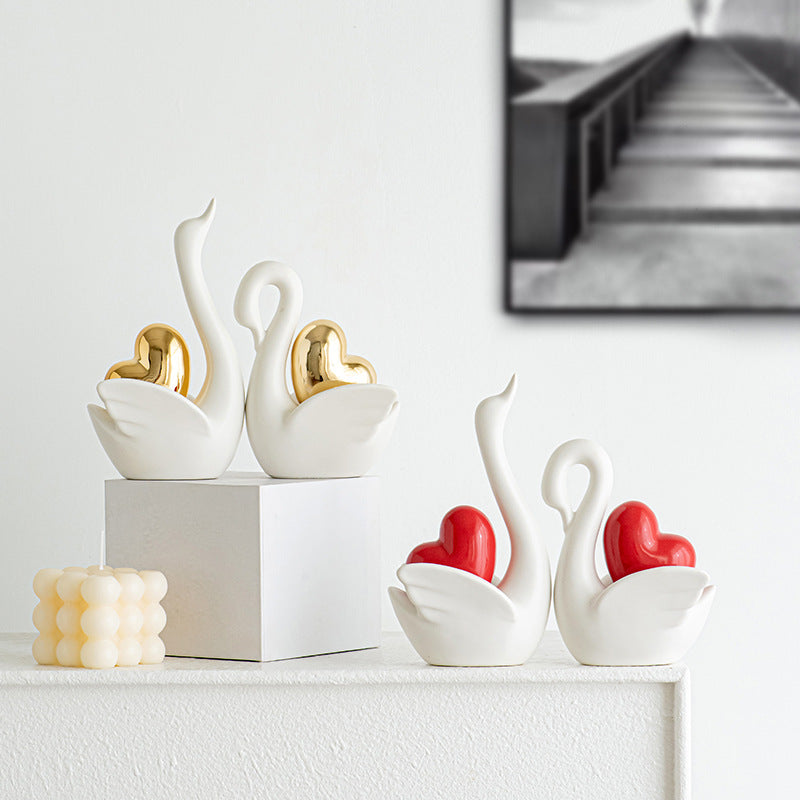 Isla Swan Heart Figurines