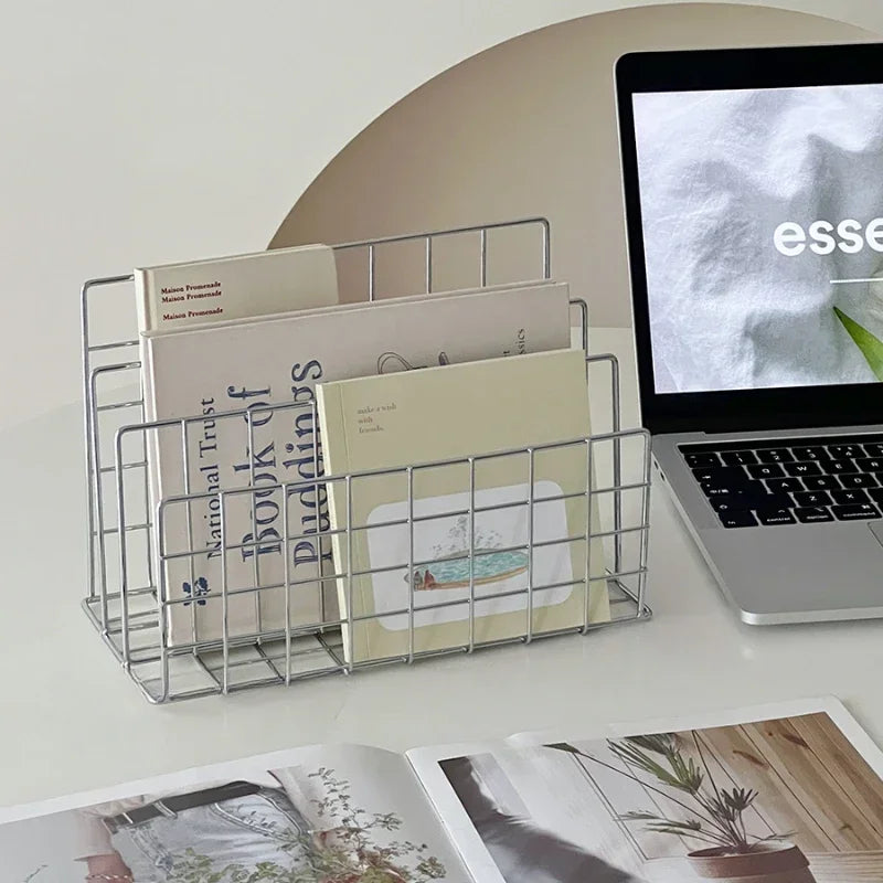 Voss Grid Magazine Stand