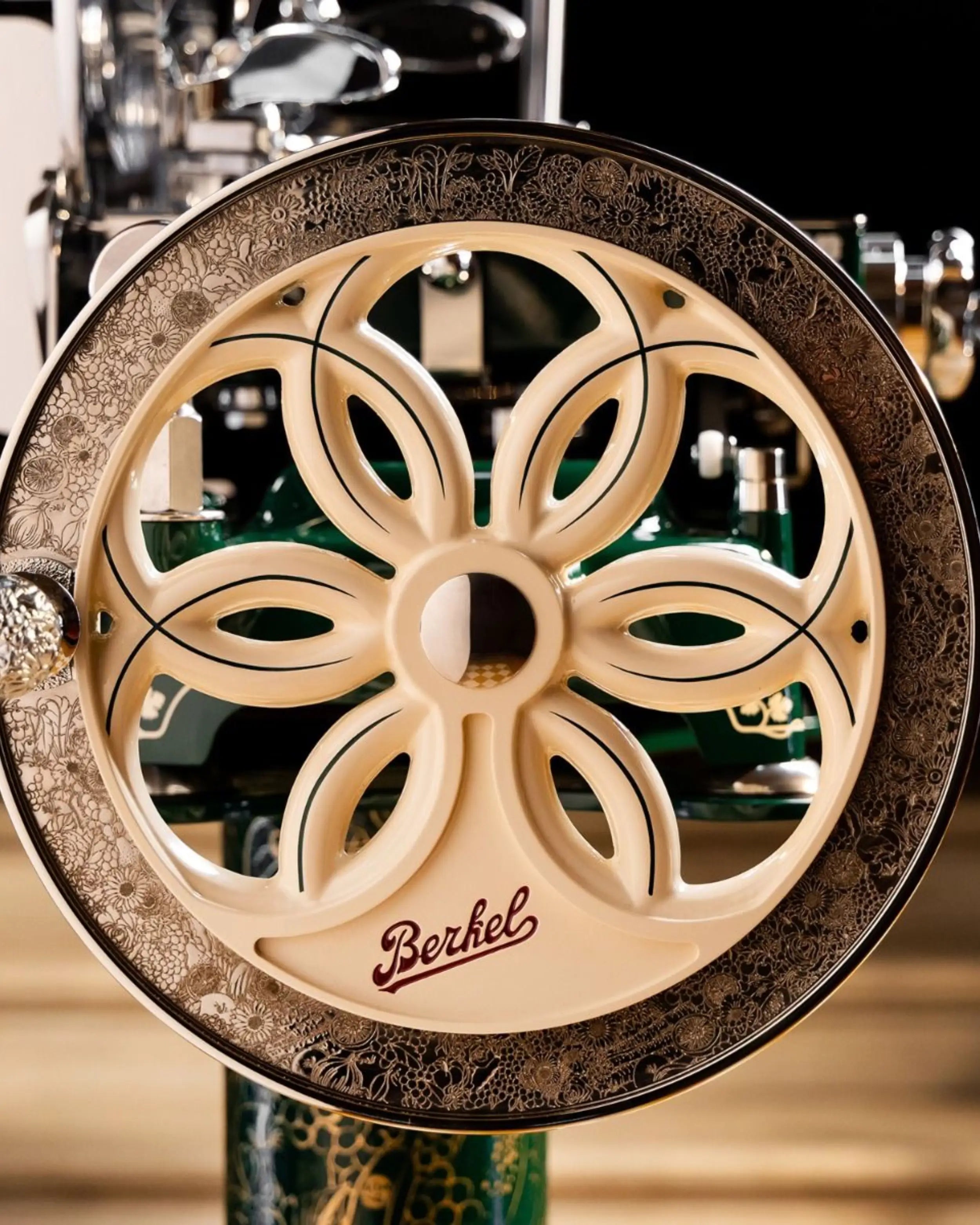 Berkel Volano B114 Manual Slicer Abundantia & Saber Special Edition - Buy now on ShopDecor - Discover the best products by BERKEL design