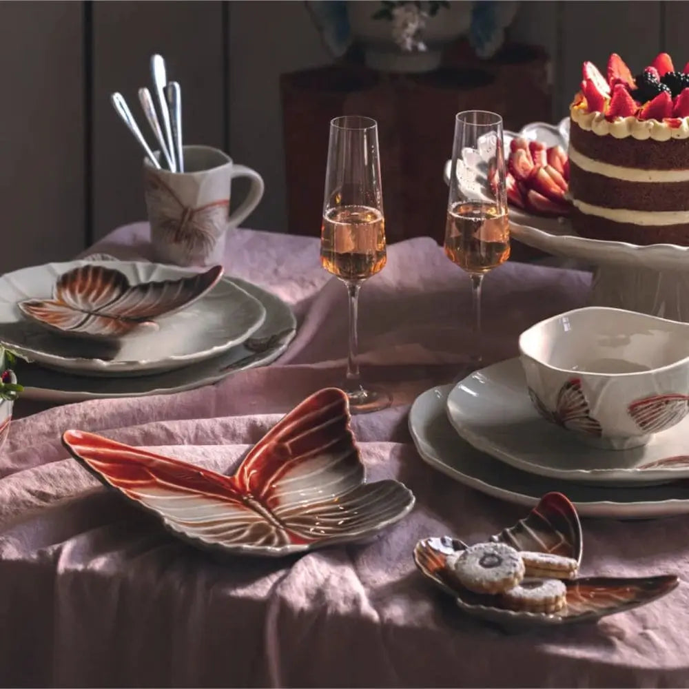 Bordallo Pinheiro Cloudy Butterflies bread and butter plate 22x22 cm. - 8.66x8.66 in. - Buy now on ShopDecor - Discover the best products by BORDALLO PINHEIRO design