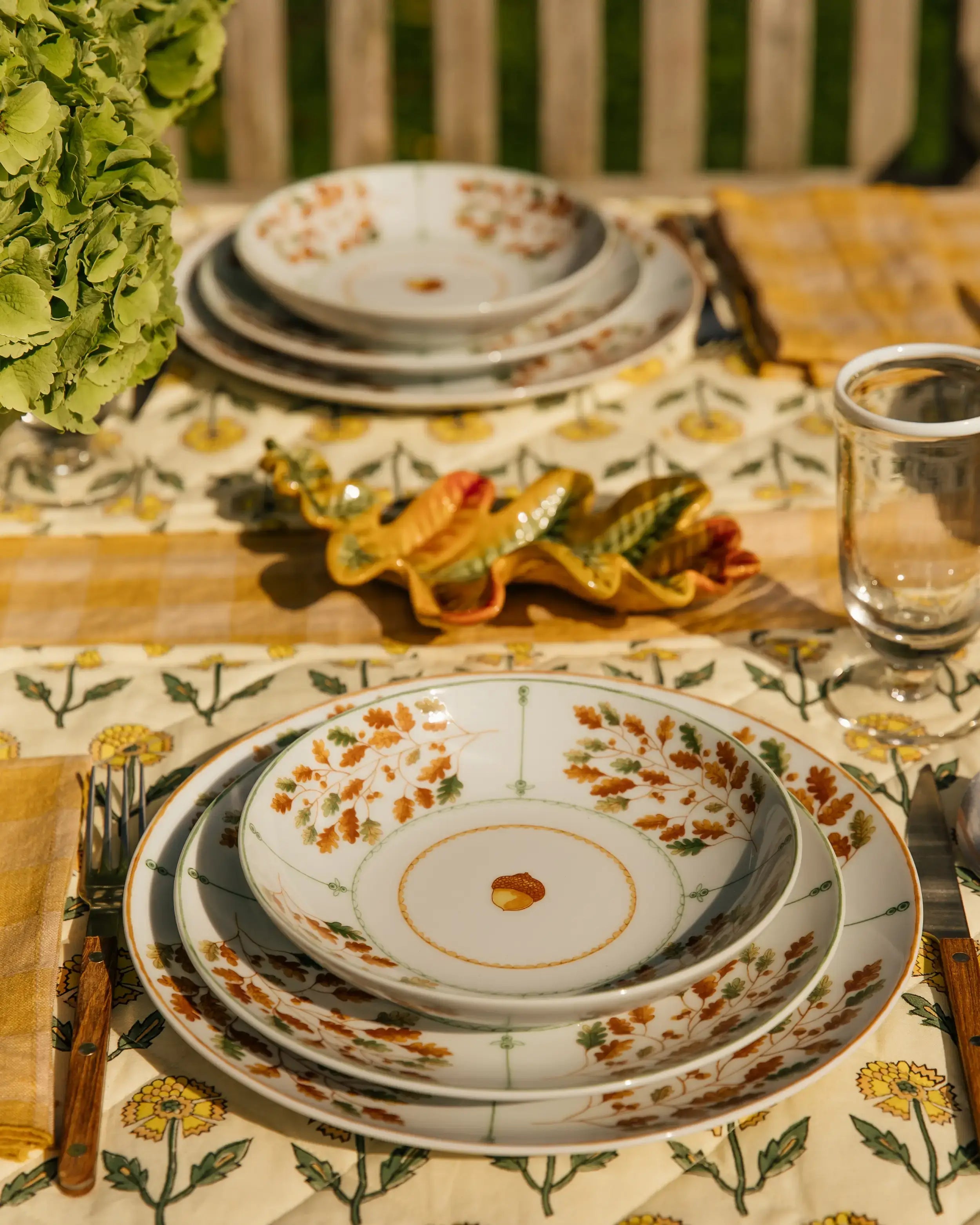 Bordallo Pinheiro Gudrun plate - Buy now on ShopDecor - Discover the best products by BORDALLO PINHEIRO design