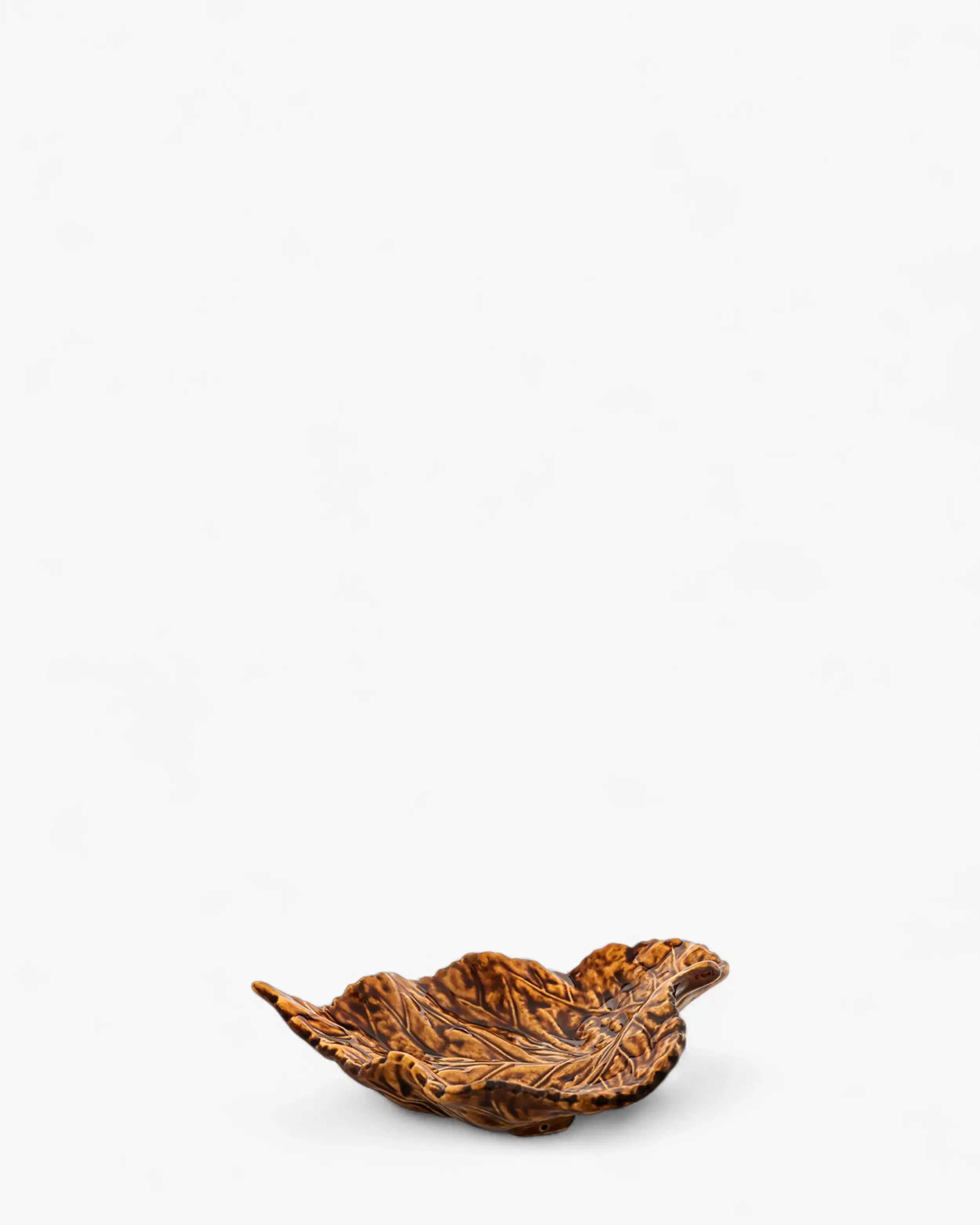 Bordallo Pinheiro Gudrun small birch leaf plate - Buy now on ShopDecor - Discover the best products by BORDALLO PINHEIRO design