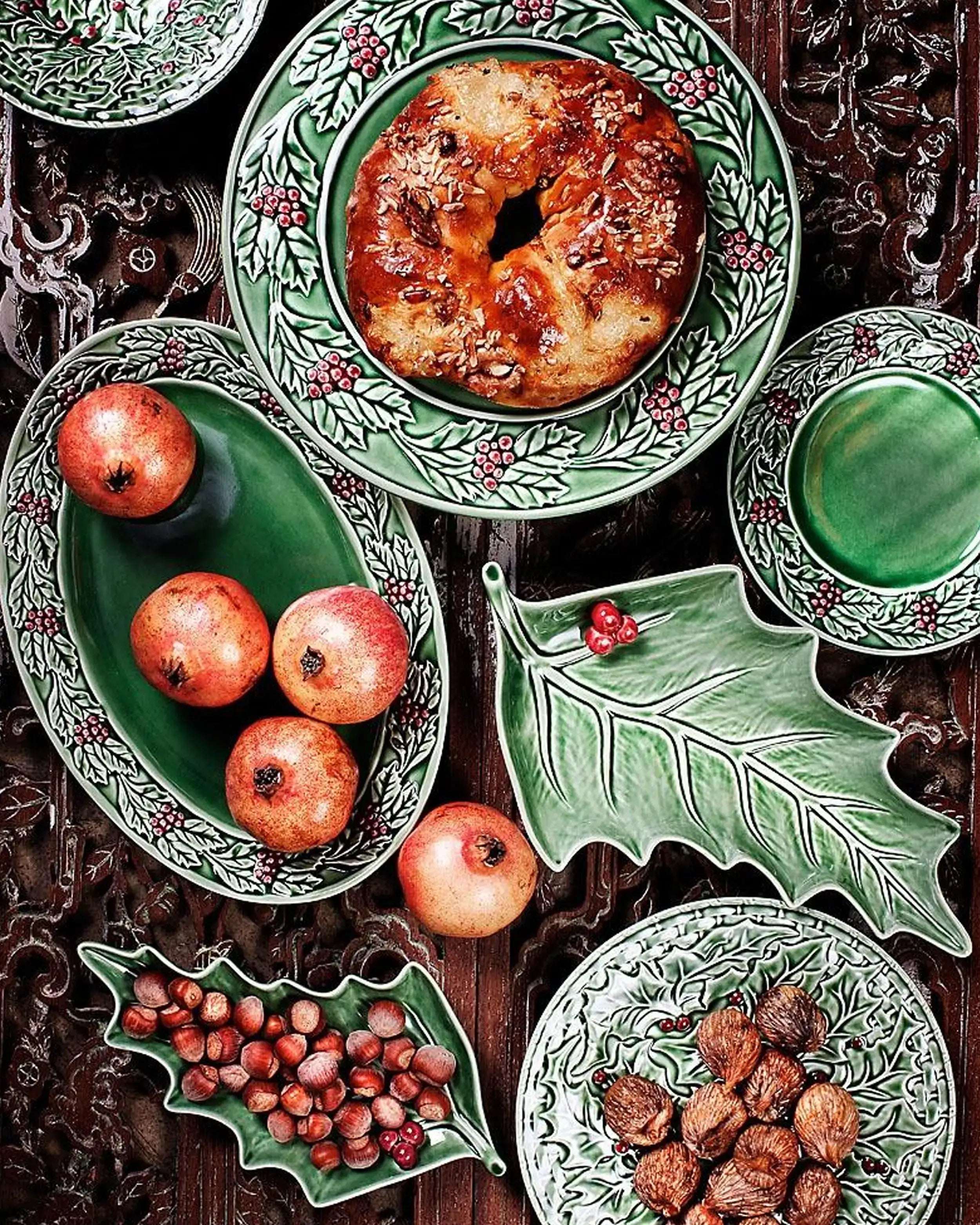 Bordallo Pinheiro Holly/Azevinho leaf - Buy now on ShopDecor - Discover the best products by BORDALLO PINHEIRO design