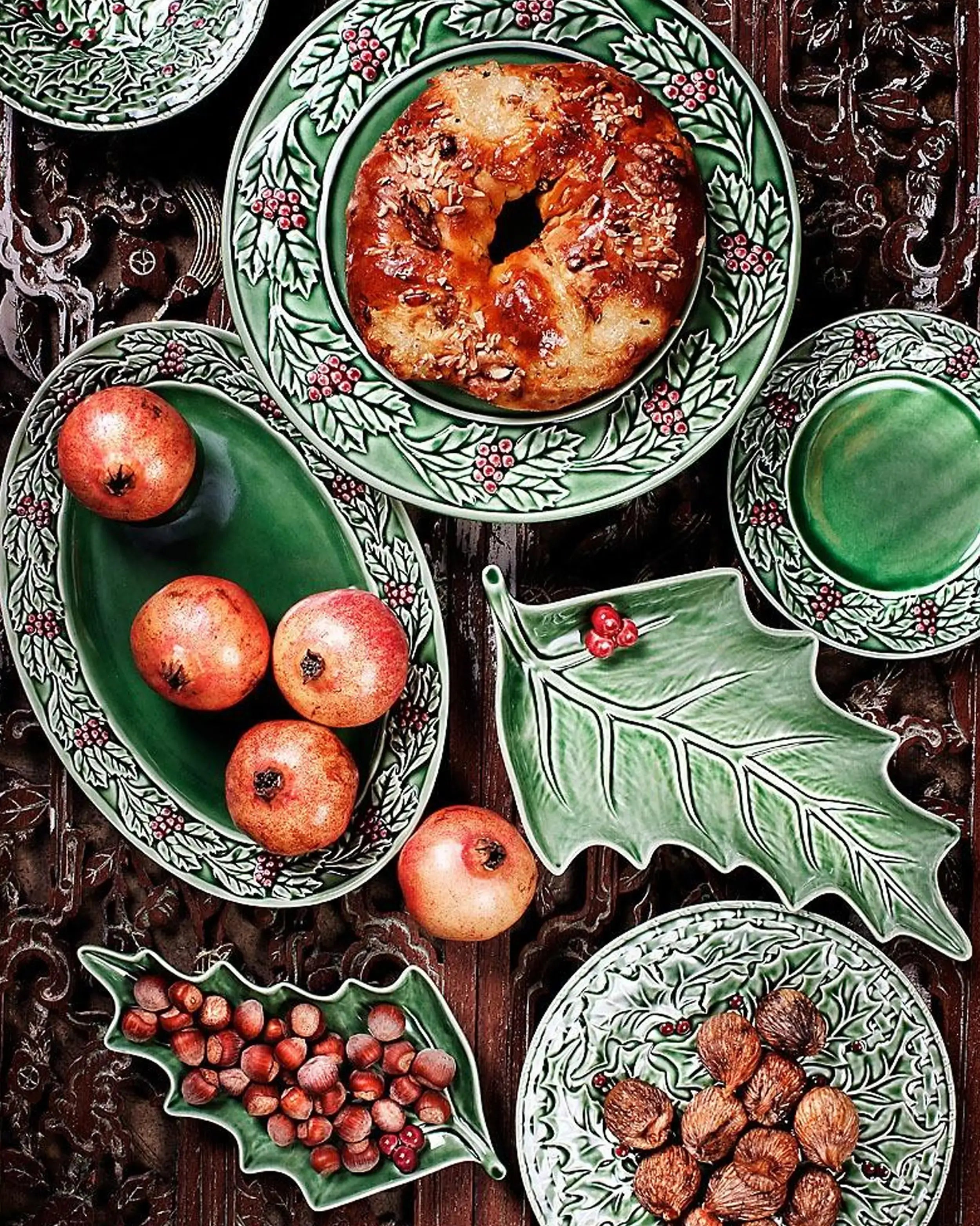 Bordallo Pinheiro Holly/Azevinho leaf - Buy now on ShopDecor - Discover the best products by BORDALLO PINHEIRO design