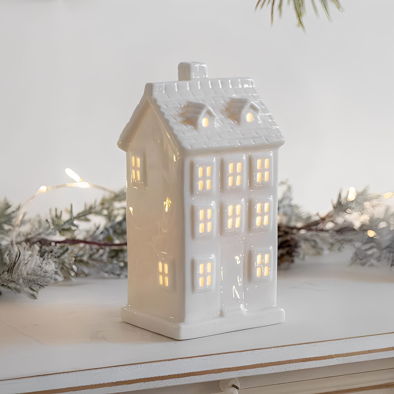 Dale Ceramic Tealight Village