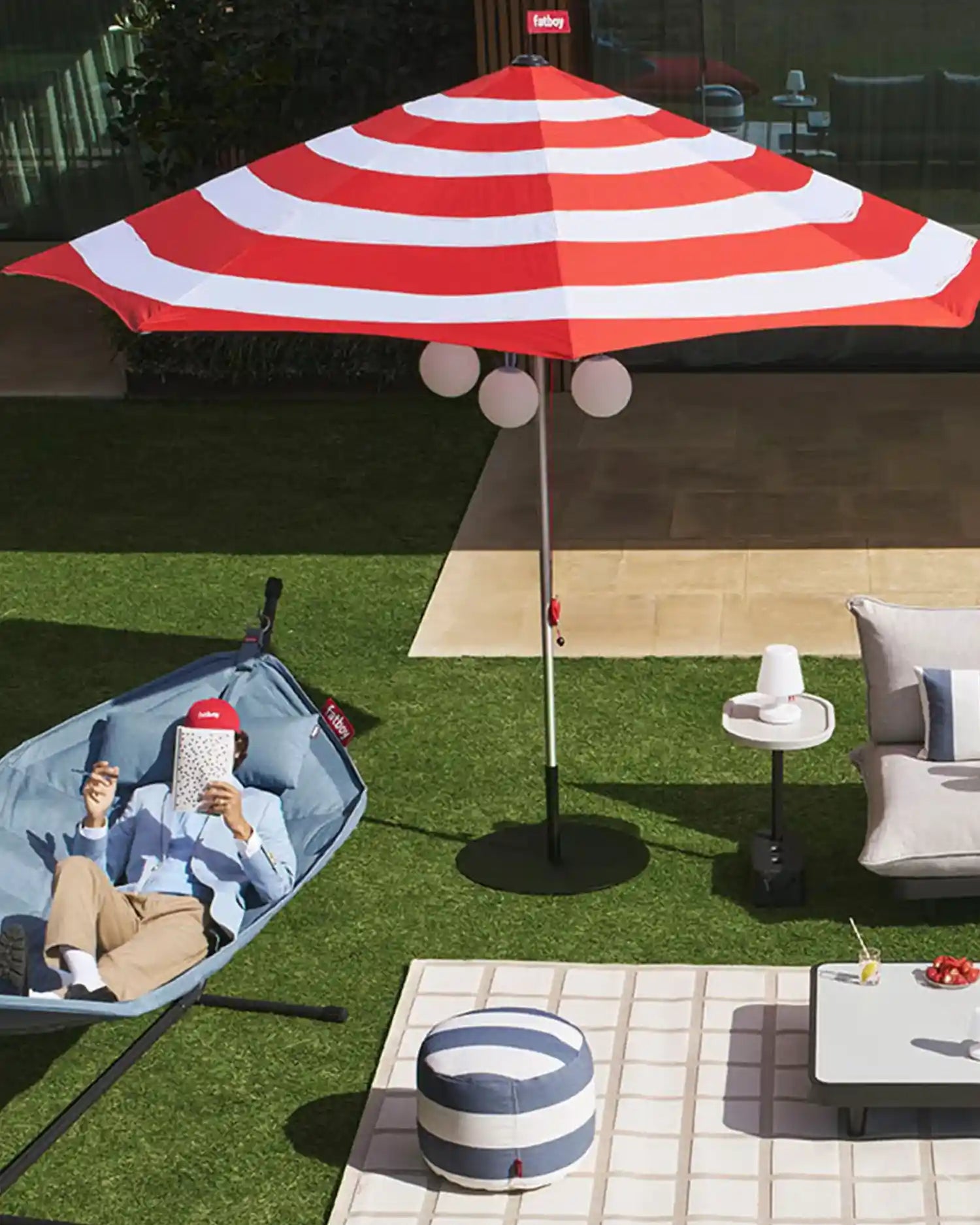 Fatboy Stripesol parasol with base - Buy now on ShopDecor - Discover the best products by FATBOY design