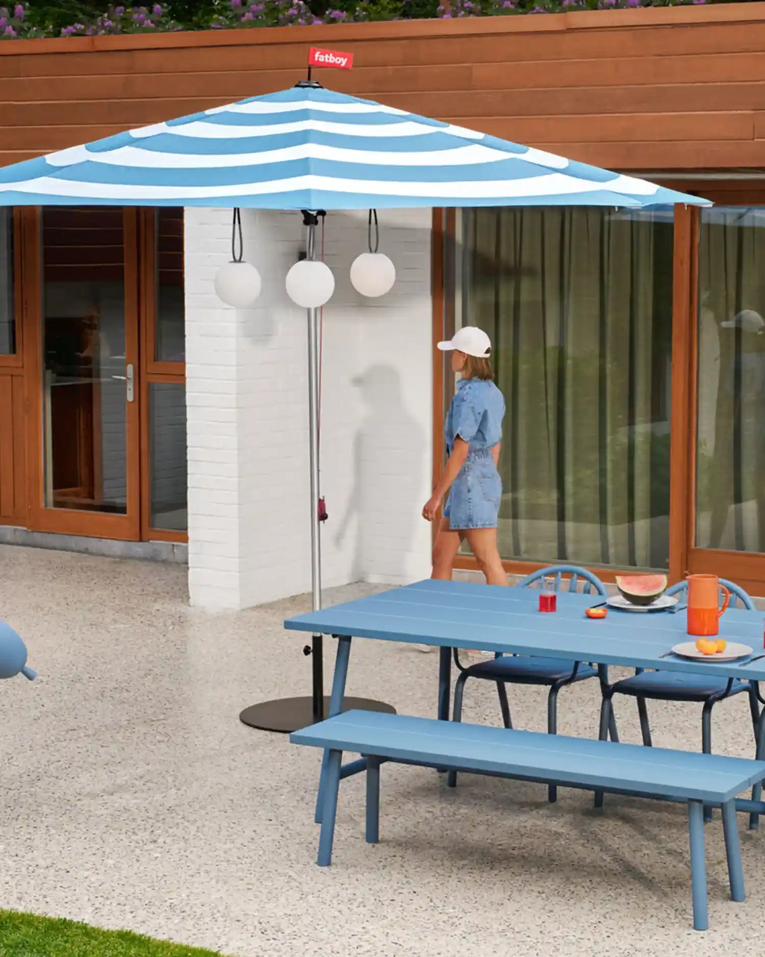 Fatboy Stripesol parasol with base - Buy now on ShopDecor - Discover the best products by FATBOY design