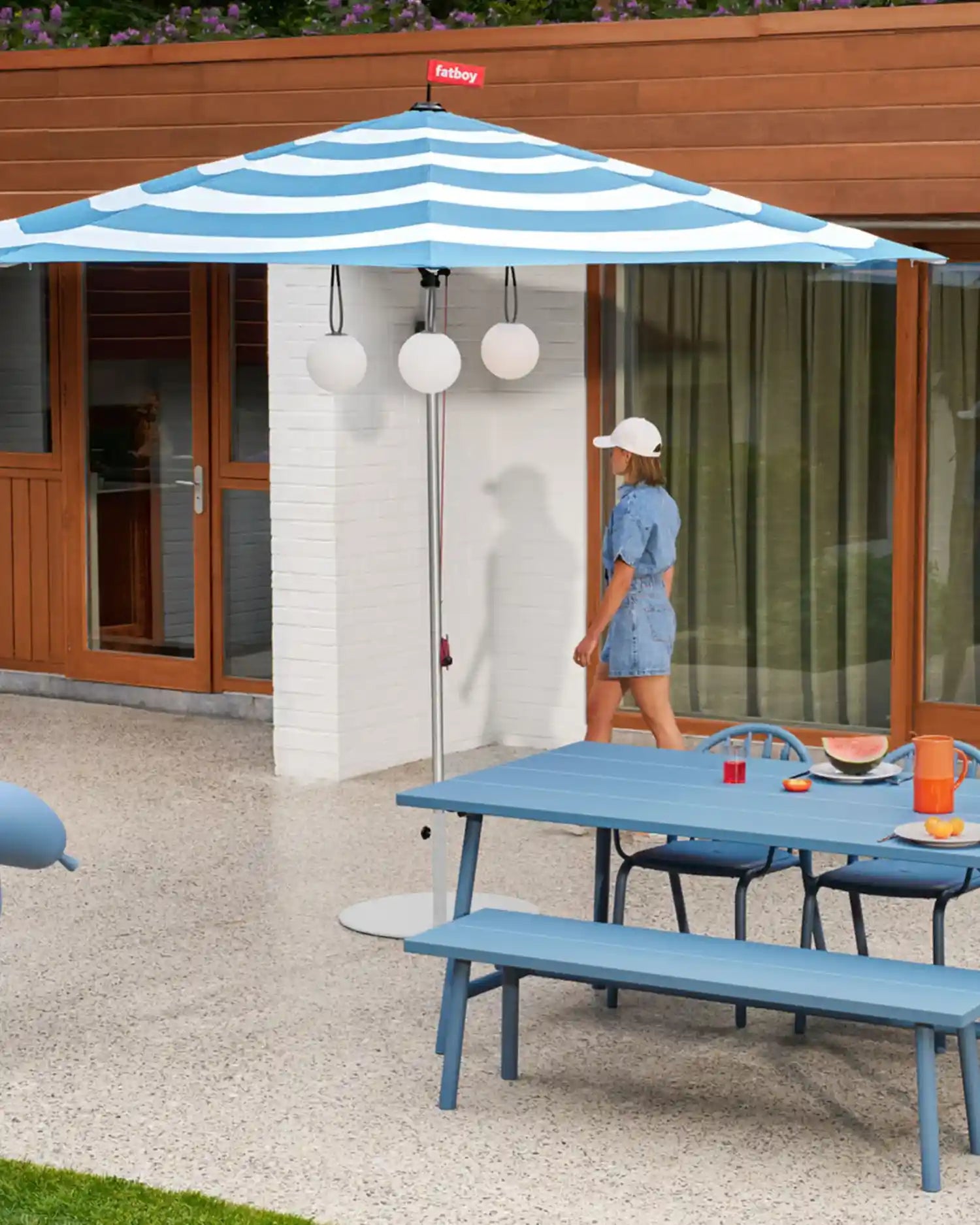 Fatboy Stripesol parasol with base - Buy now on ShopDecor - Discover the best products by FATBOY design
