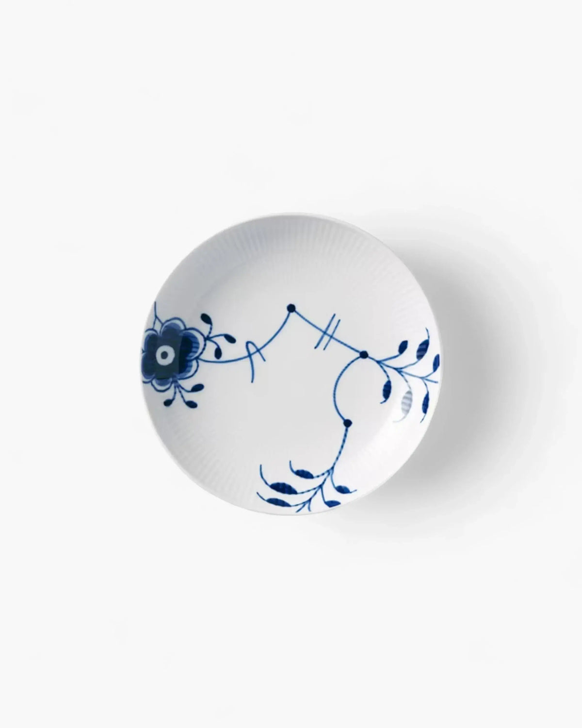 Royal Copenhagen Blue Fluted Mega modern plate 20 cm - 7.88 in - Buy now on ShopDecor - Discover the best products by ROYAL COPENHAGEN design