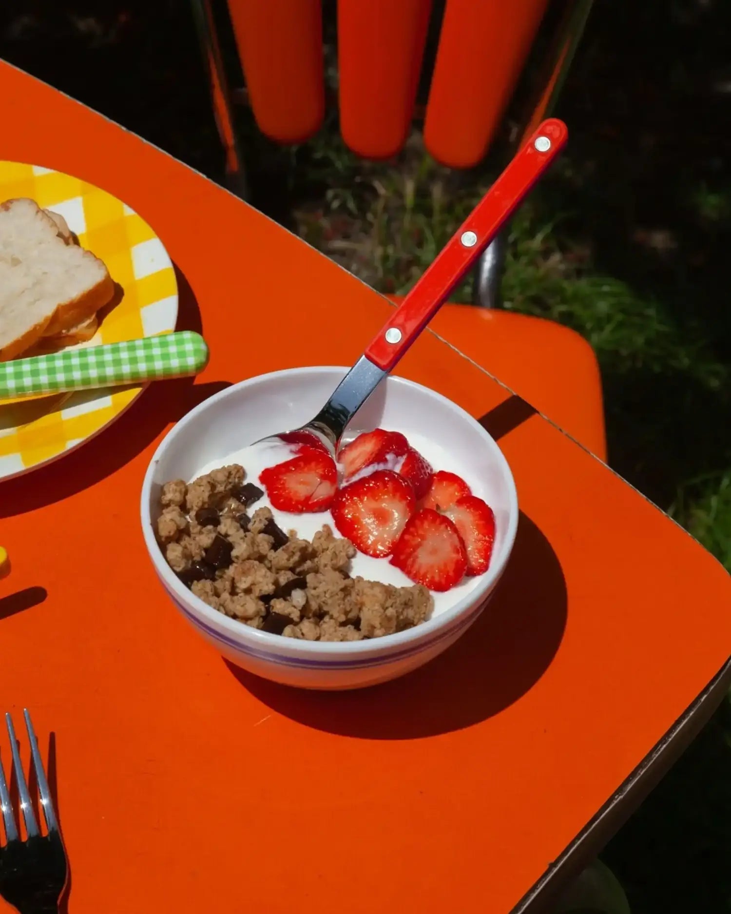 Sabre Paris Bistrot Shiny stainless steel dessert spoon with nylon handle - Buy now on ShopDecor - Discover the best products by SABRE PARIS design