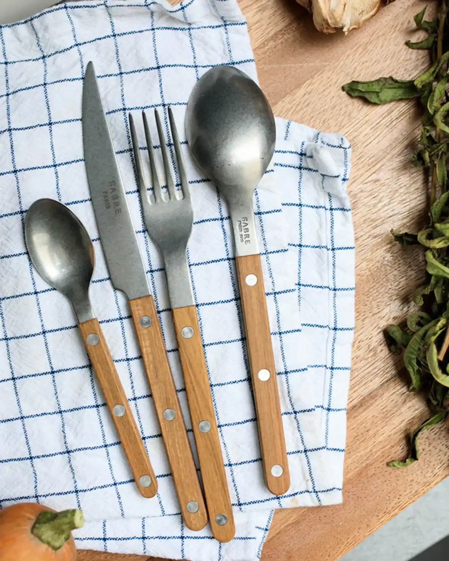 Sabre Paris Bistrot Teak 5-piece stainless steel cutlery set with wood handles - Buy now on ShopDecor - Discover the best products by SABRE PARIS design