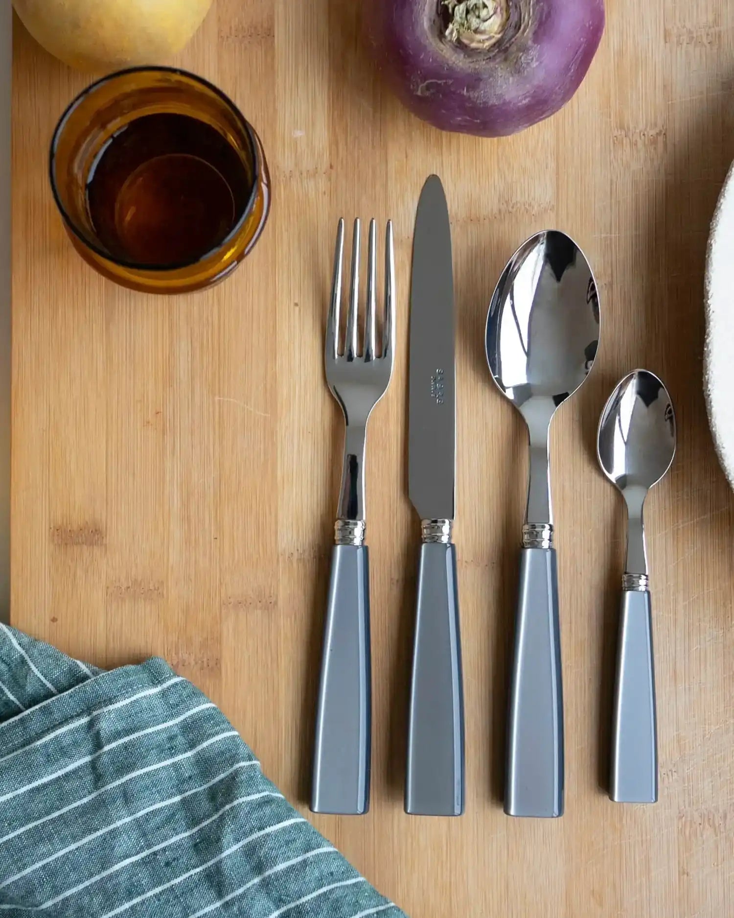 Sabre Paris Icône 24-piece stainless steel cutlery set with acrylic handles - Buy now on ShopDecor - Discover the best products by SABRE PARIS design