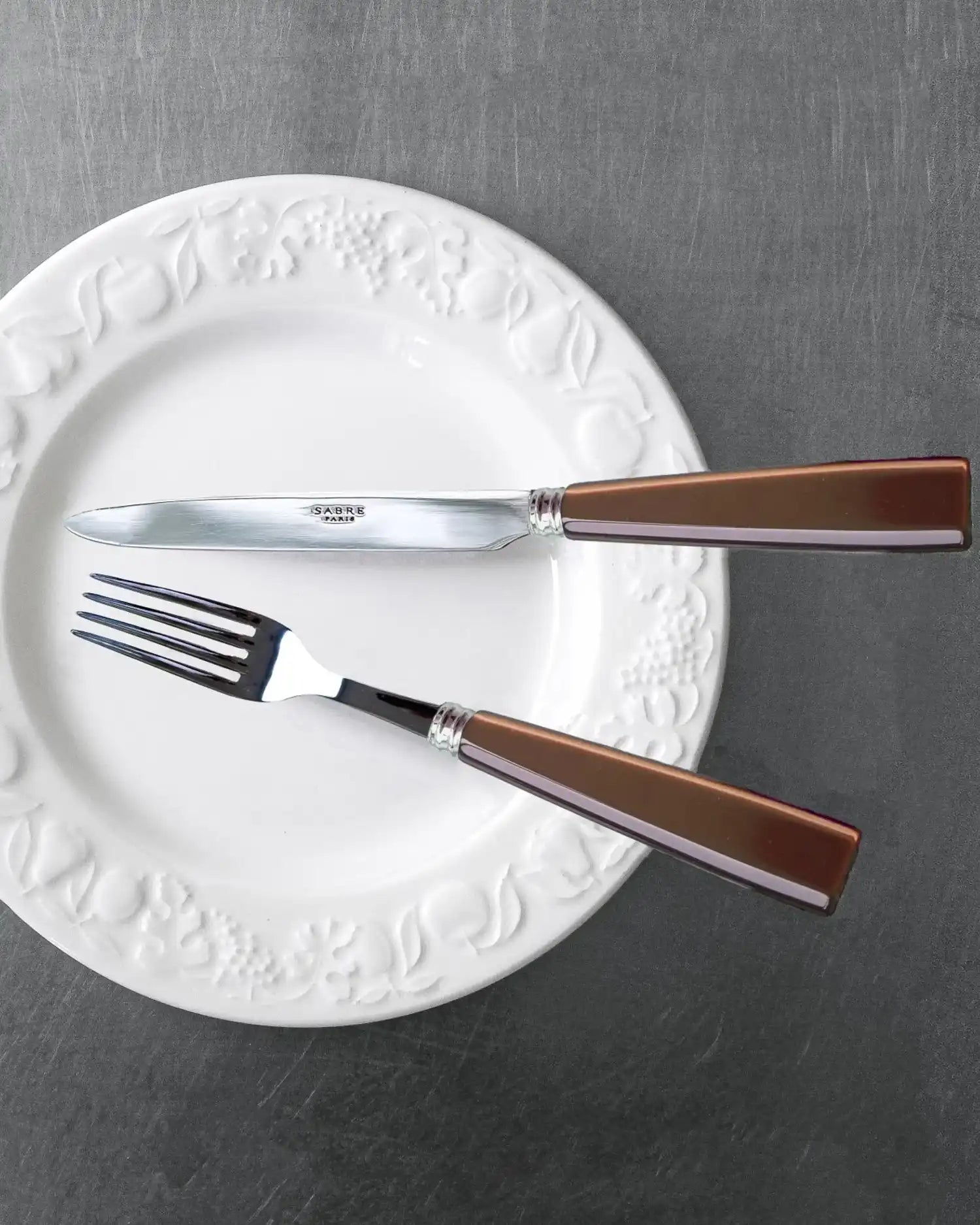 Sabre Paris Icône 5-piece stainless steel cutlery set with acrylic handles - Buy now on ShopDecor - Discover the best products by SABRE PARIS design