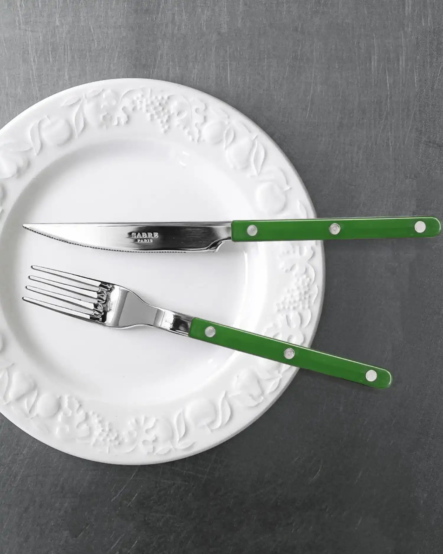 Sabre Paris Bistrot Shiny 24-piece stainless steel cutlery set with nylon handles - Buy now on ShopDecor - Discover the best products by SABRE PARIS design