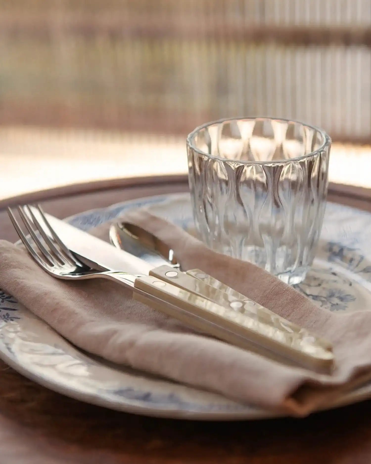 Sabre Paris Bistrot Shiny 24-piece stainless steel cutlery set with nylon handles - Buy now on ShopDecor - Discover the best products by SABRE PARIS design