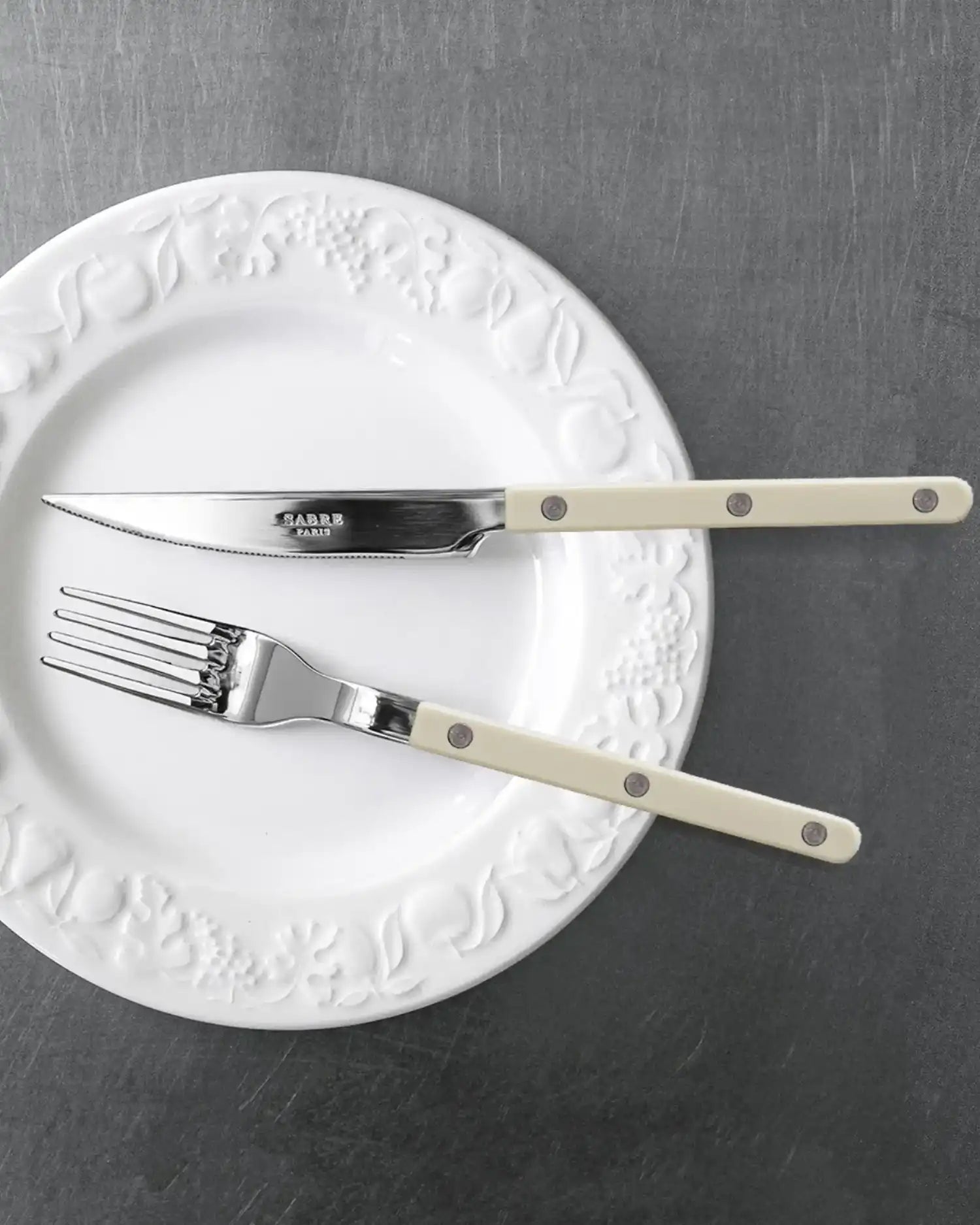 Sabre Paris Bistrot Shiny 24-piece stainless steel cutlery set with nylon handles - Buy now on ShopDecor - Discover the best products by SABRE PARIS design