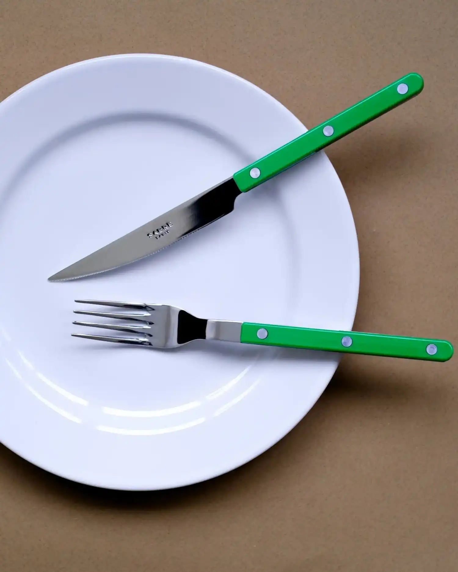 Sabre Paris Bistrot Shiny 24-piece stainless steel cutlery set with nylon handles - Buy now on ShopDecor - Discover the best products by SABRE PARIS design
