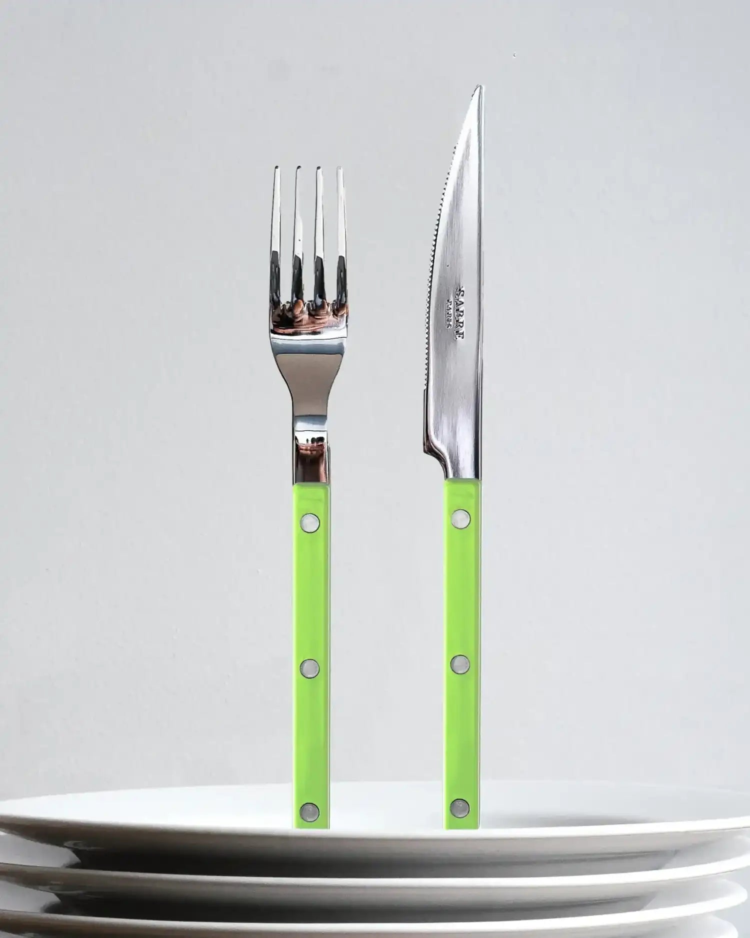 Sabre Paris Bistrot Shiny 24-piece stainless steel cutlery set with nylon handles - Buy now on ShopDecor - Discover the best products by SABRE PARIS design