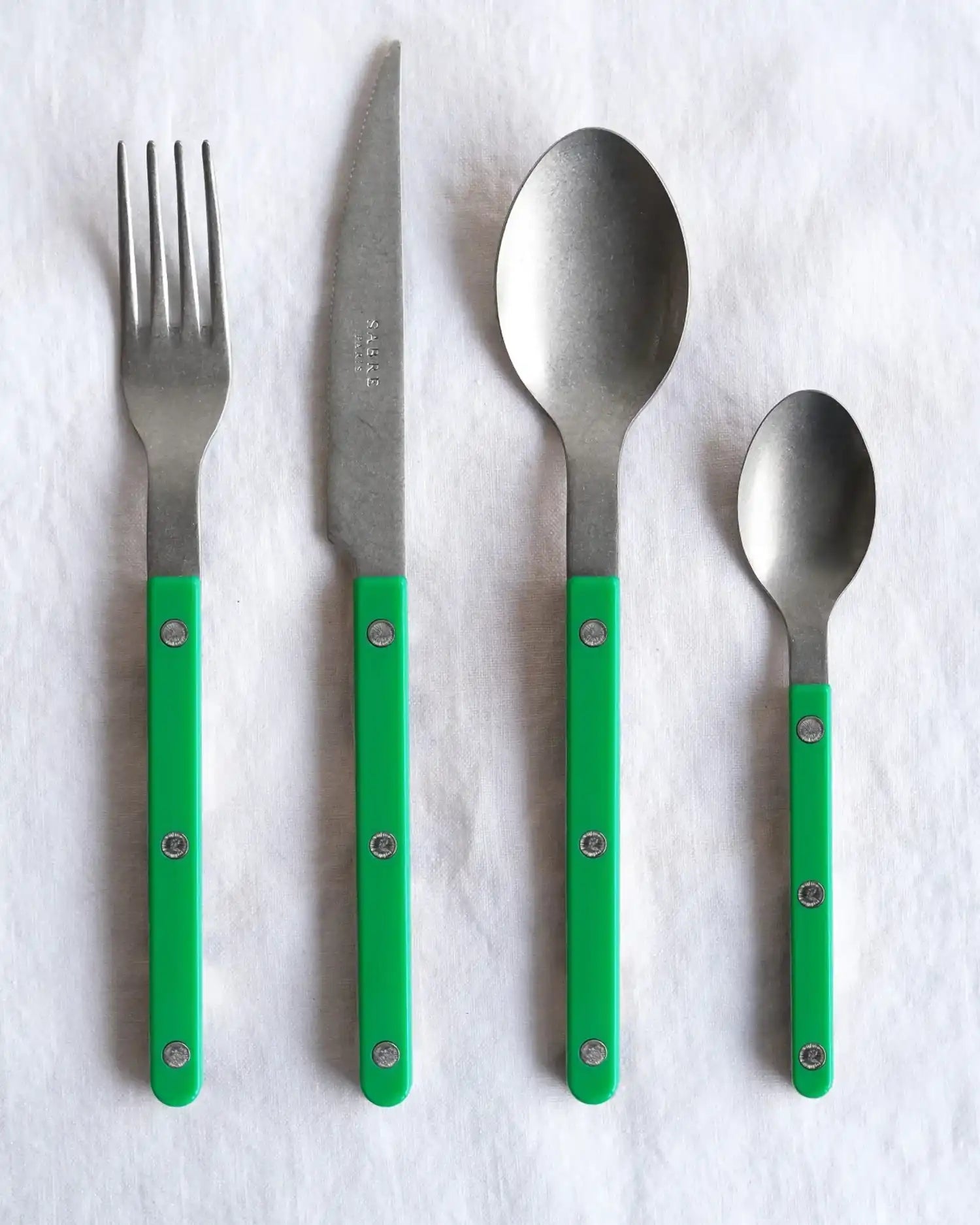 Sabre Paris Bistrot Vintage 24-piece stainless steel cutlery set with nylon handles - Buy now on ShopDecor - Discover the best products by SABRE PARIS design