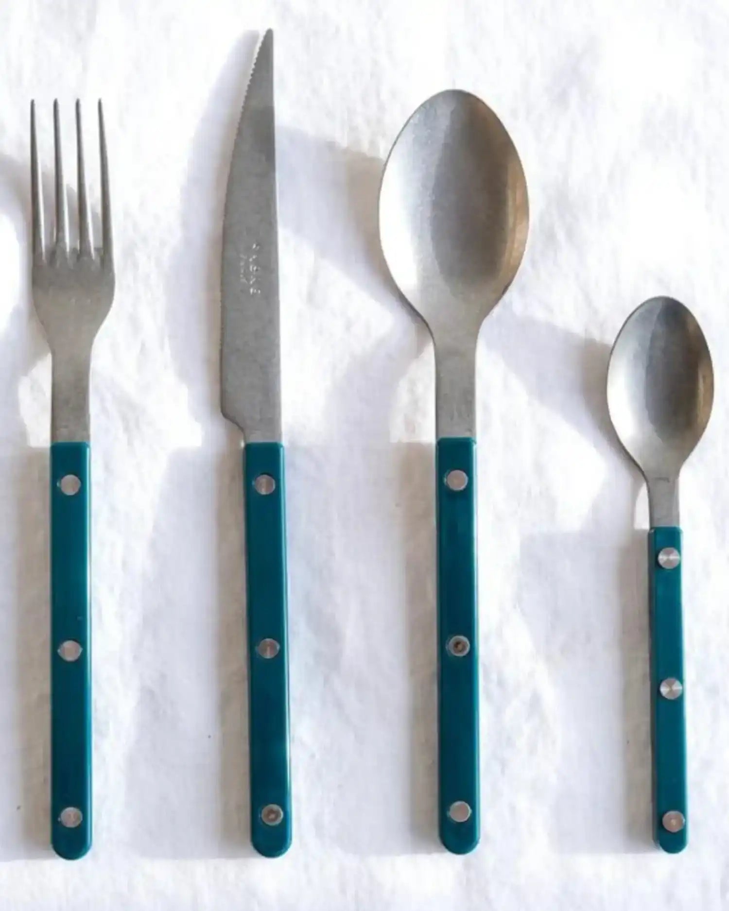 Sabre Paris Bistrot Vintage 24-piece stainless steel cutlery set with nylon handles - Buy now on ShopDecor - Discover the best products by SABRE PARIS design