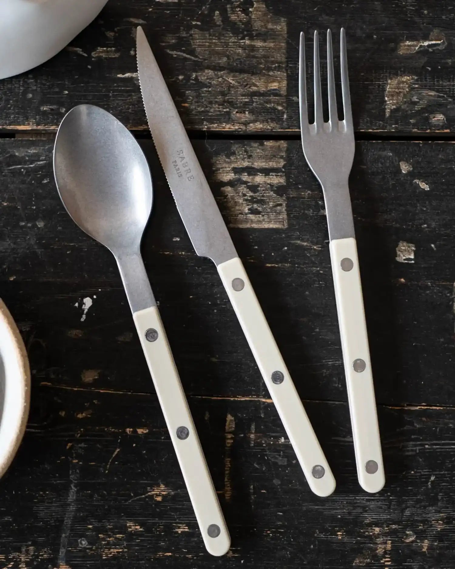 Sabre Paris Bistrot Vintage 5-piece stainless steel cutlery set with nylon handles - Buy now on ShopDecor - Discover the best products by SABRE PARIS design