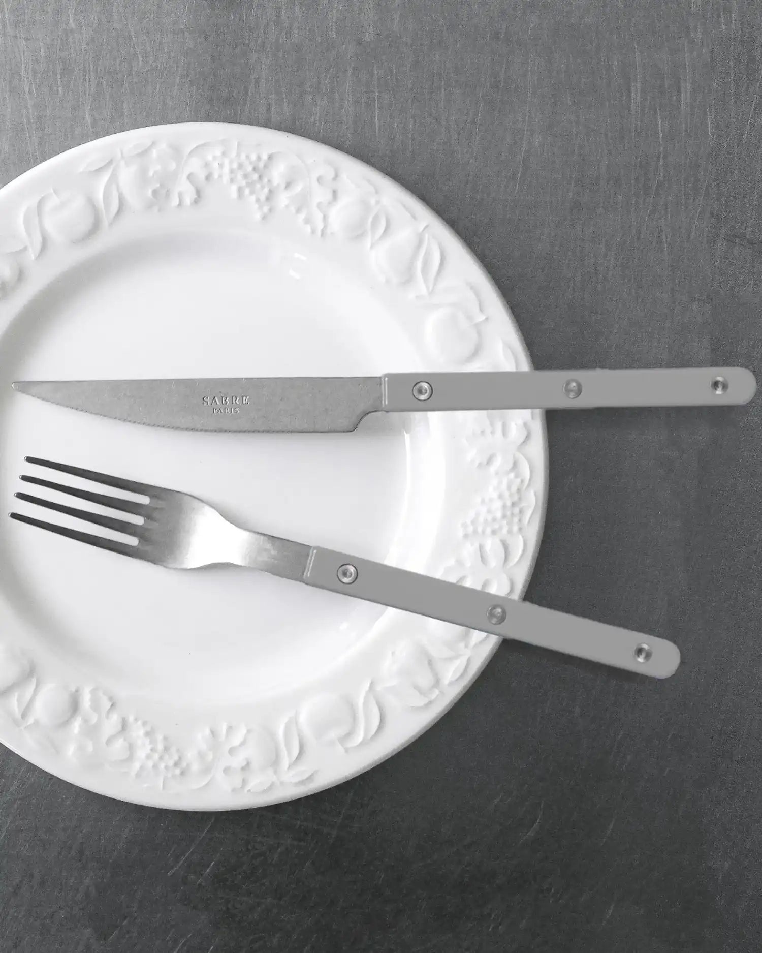 Sabre Paris Bistrot Vintage 5-piece stainless steel cutlery set with nylon handles - Buy now on ShopDecor - Discover the best products by SABRE PARIS design