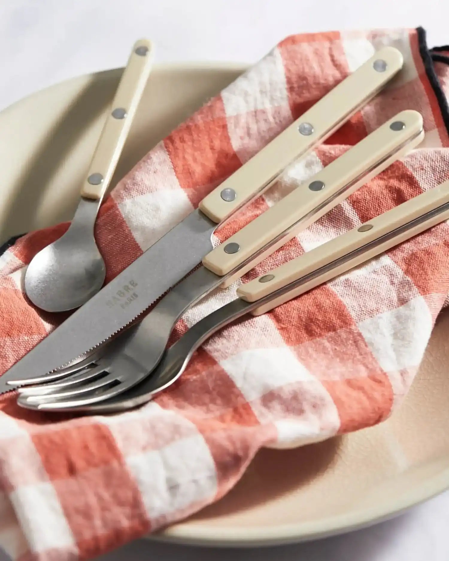 Sabre Paris Bistrot Vintage 5-piece stainless steel cutlery set with nylon handles - Buy now on ShopDecor - Discover the best products by SABRE PARIS design