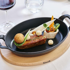 Staub Baking Dish Oval with service lid 23 cm - Buy now on ShopDecor - Discover the best products by STAUB design