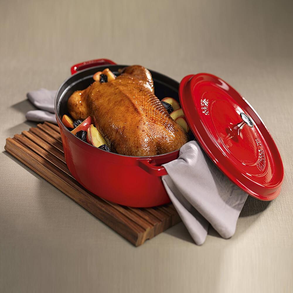 Staub Oval Cocotte cast iron pot 17 cm Black - Buy now on ShopDecor - Discover the best products by STAUB design