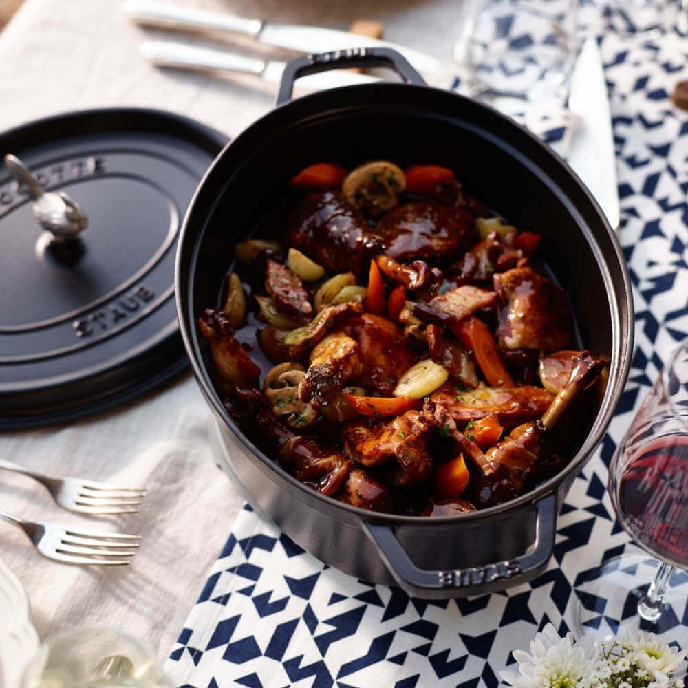 Staub Oval Cocotte cast iron pot 31 cm - Buy now on ShopDecor - Discover the best products by STAUB design