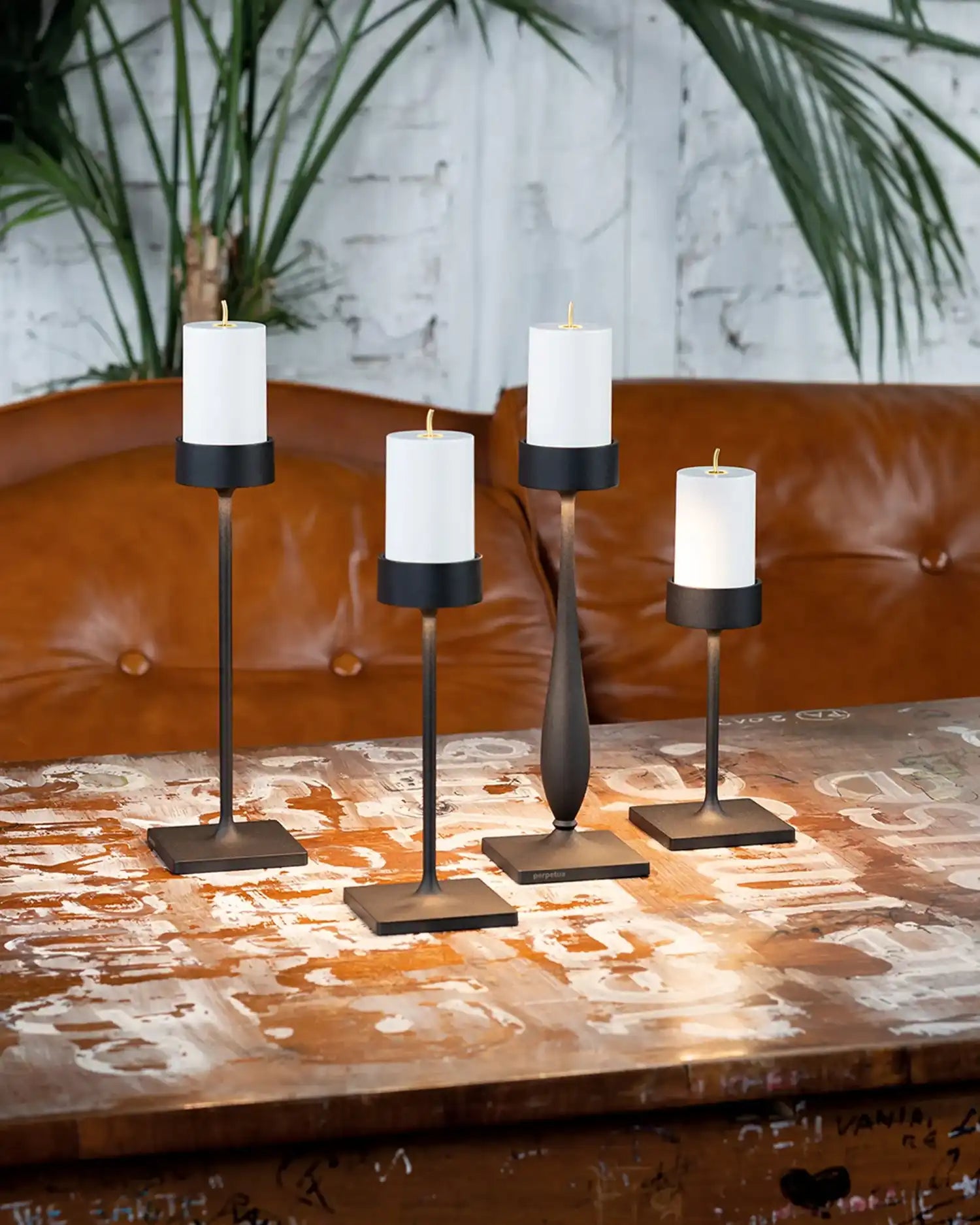 Zafferano Lampes à Porter Perpetua portable/table lamp - Buy now on ShopDecor - Discover the best products by ZAFFERANO LAMPES À PORTER design
