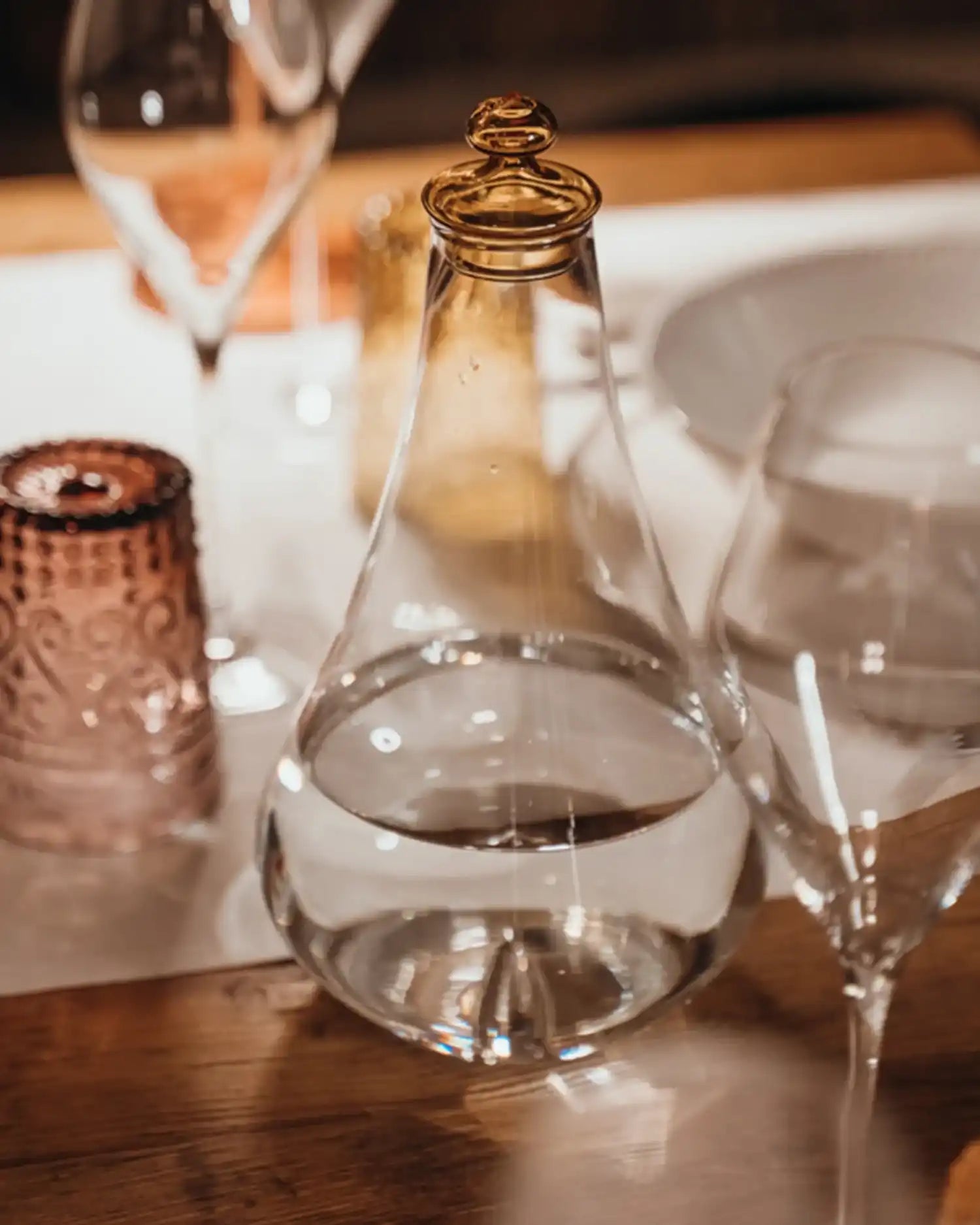 Zafferano Pirolo glass bottle with colored cap 2 l - 67.2 oz - Buy now on ShopDecor - Discover the best products by ZAFFERANO design