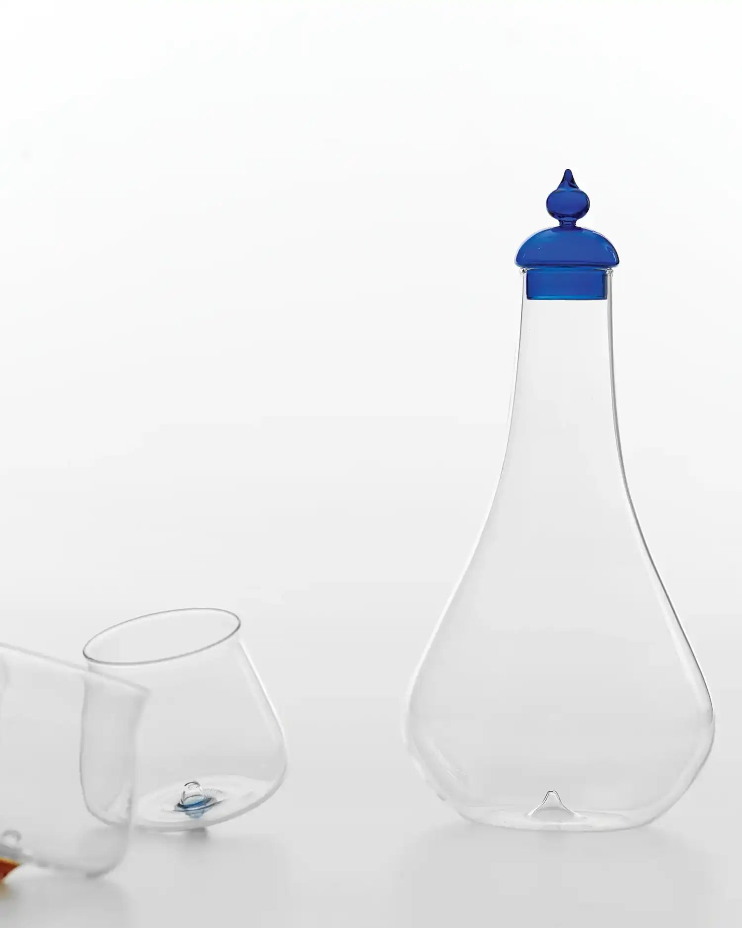 Zafferano Pirolo glass bottle with colored cap 2 l - 67.2 oz - Buy now on ShopDecor - Discover the best products by ZAFFERANO design