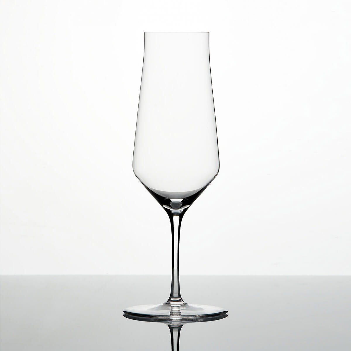 Zalto Denk'Art Beer Stemmed Glass - capacity: 350 ml. - Buy now on ShopDecor - Discover the best products by ZALTO GLASPERFEKTION design
