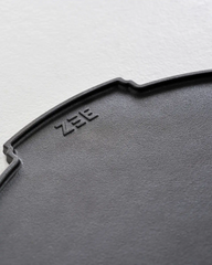Zee Bengal plancha in cast iron for Koro barbecue - Buy now on ShopDecor - Discover the best products by ZEE design